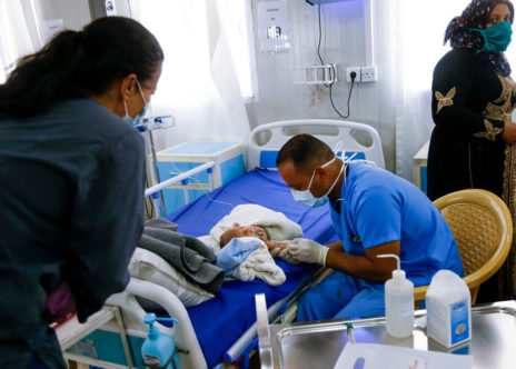 Reparto di degenza pediatrica e neonatale dell'ospedale di Nablus a Mosul