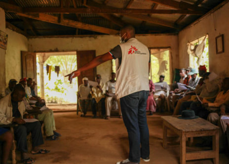 fromazione MSF nel villaggio Mbakwa Supe, Sud-Over Camerun