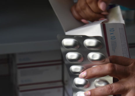 Confezioni con moxifloxacina nella farmacia ospedaliera del Centro Repubblicano Scientifico e Pratico per la Polmonologia e la Tubercolosi, Minsk, Bielorussia.