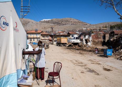 campi e Case distrutte in turchia a seguito del terremoto di febbraio 2023